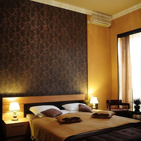 Azoyan Guest House Yerevan Room photo